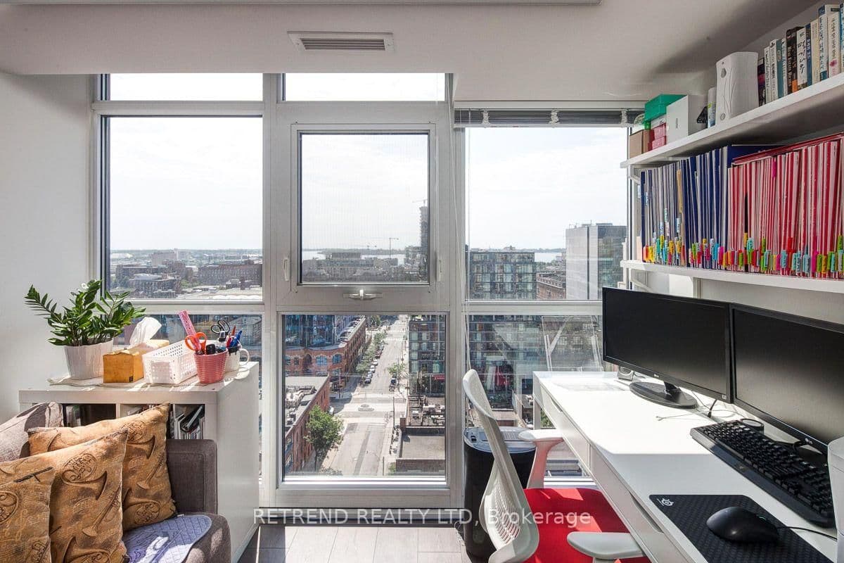 400 Adelaide Street E, Unit 2004 thumbnail 18