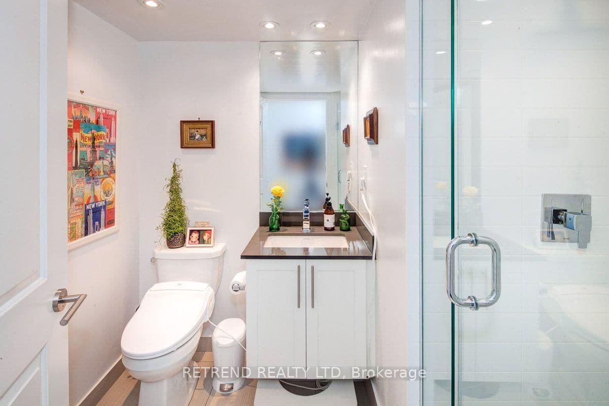 400 Adelaide Street E, Unit 2004 thumbnail 20