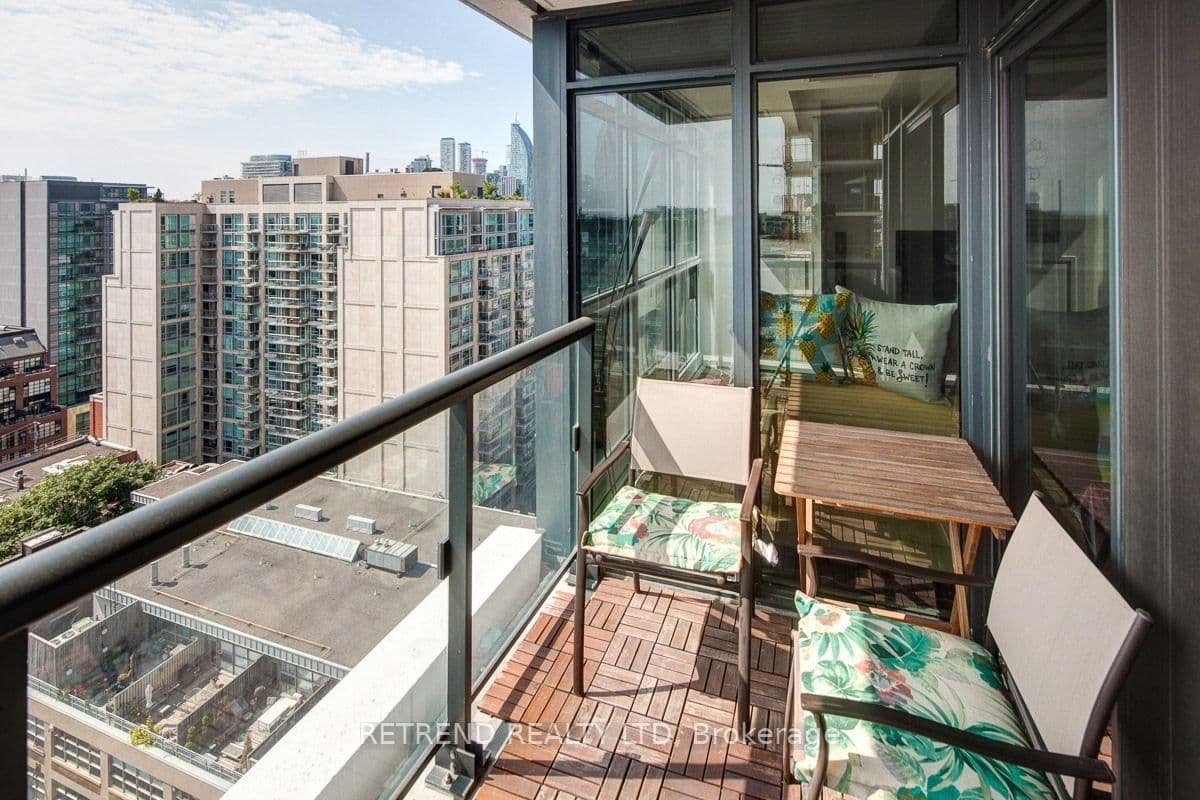 400 Adelaide Street E, Unit 2004 thumbnail 21