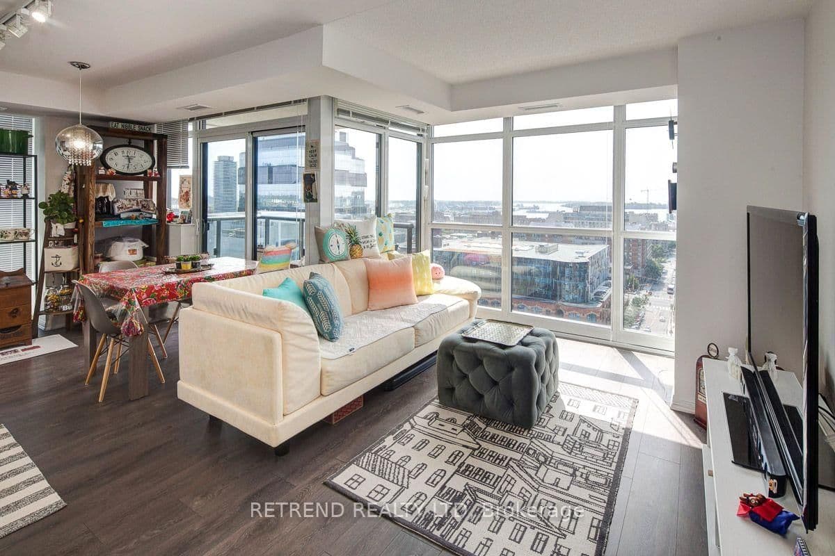 400 Adelaide Street E, Unit 2004 thumbnail 5