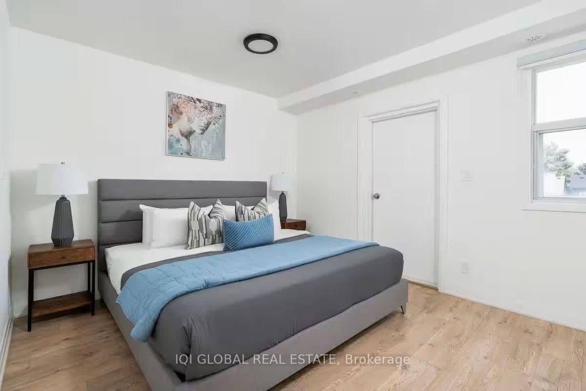 525 Ossington Avenue, Unit 2nd Floor thumbnail 11