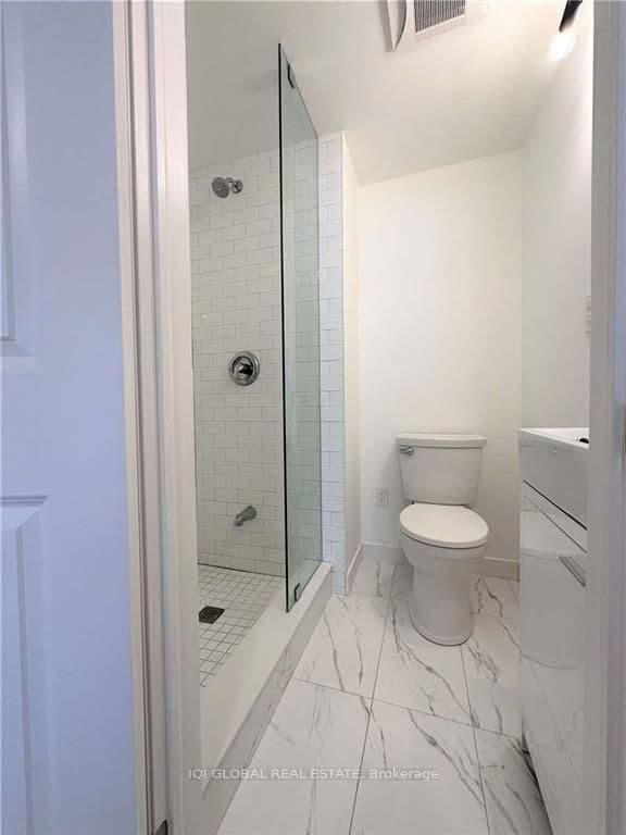 525 Ossington Avenue, Unit Mainfloor thumbnail 6
