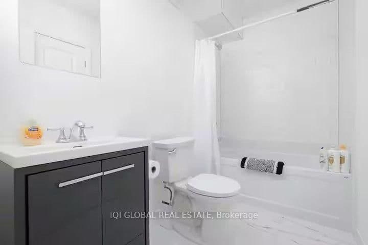 525 Ossington Avenue, Unit Mainfloor thumbnail 8