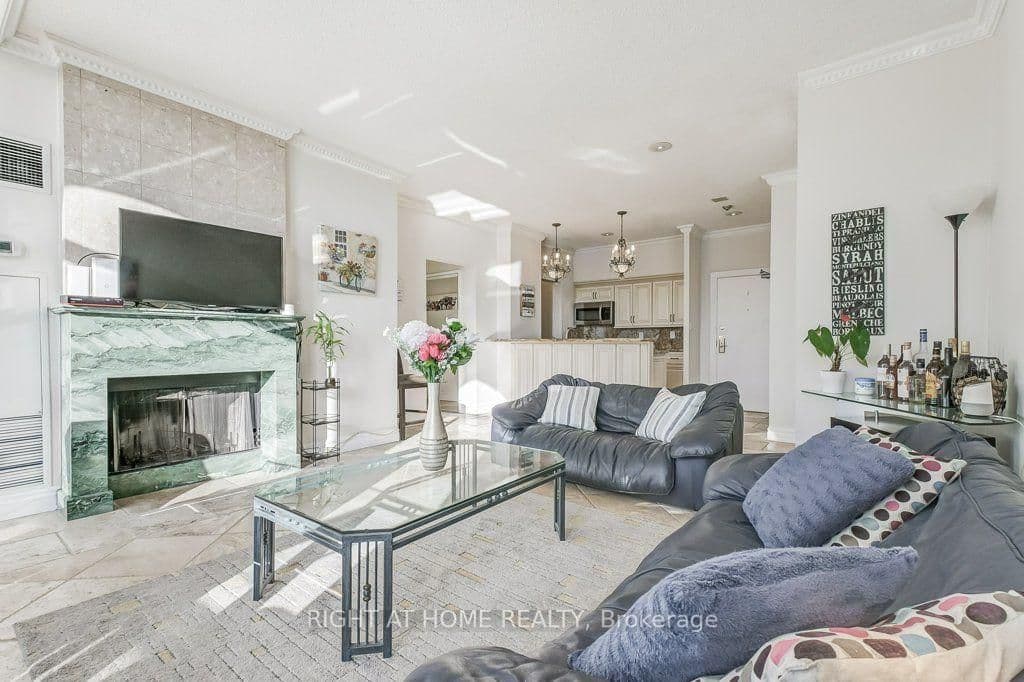 25 Grenville Street, Unit PH2 thumbnail 17