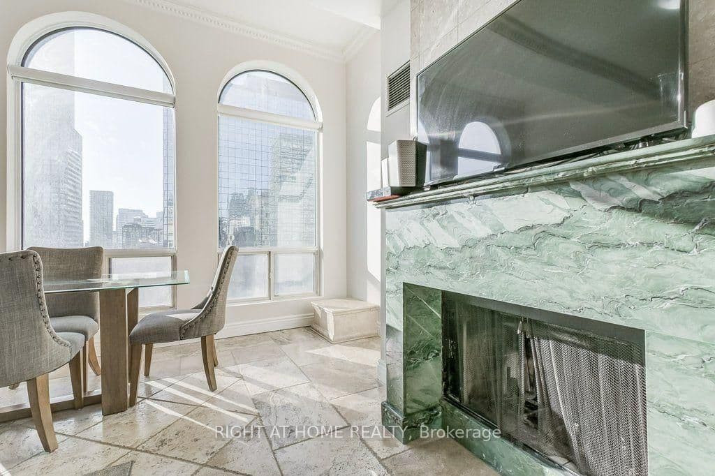 25 Grenville Street, Unit PH2 thumbnail 18