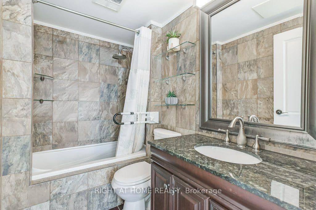 25 Grenville Street, Unit PH2 thumbnail 26