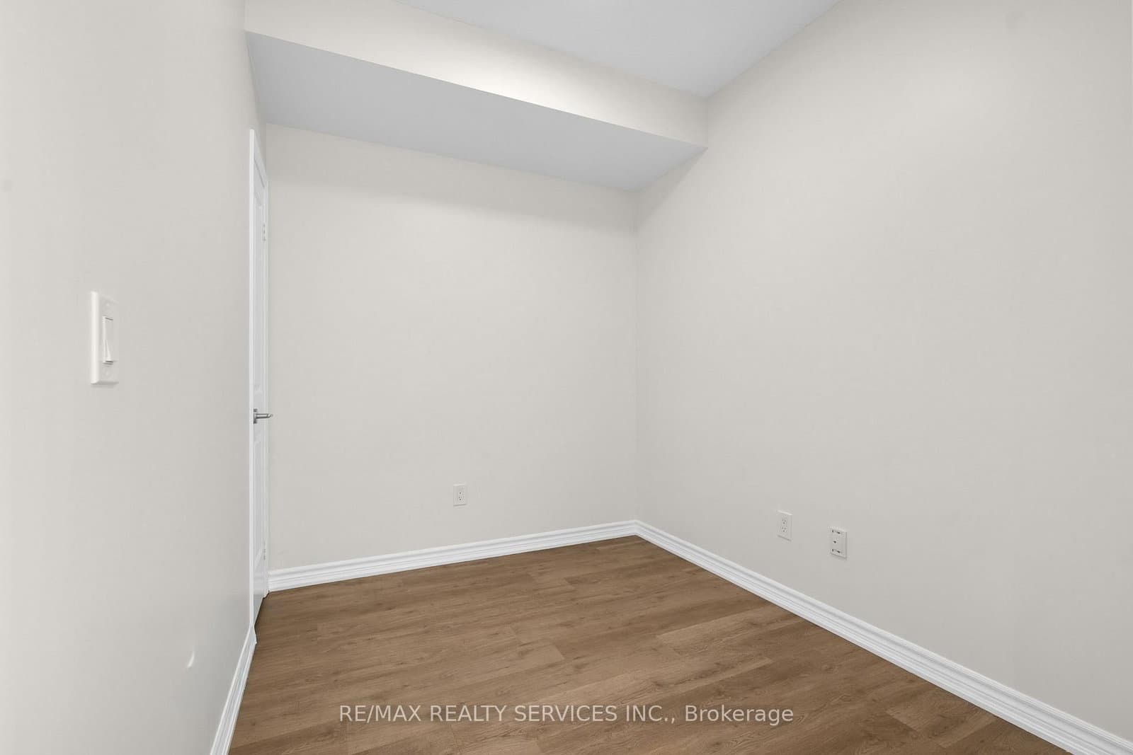 85 East Liberty Street, Unit 1802 thumbnail 22