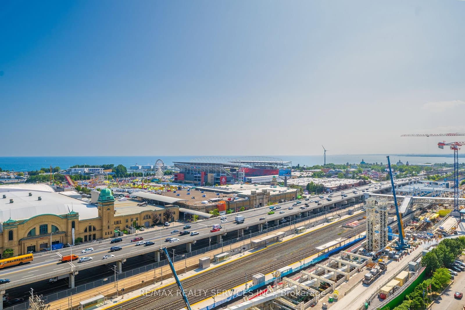 85 East Liberty Street, Unit 1802 thumbnail 26