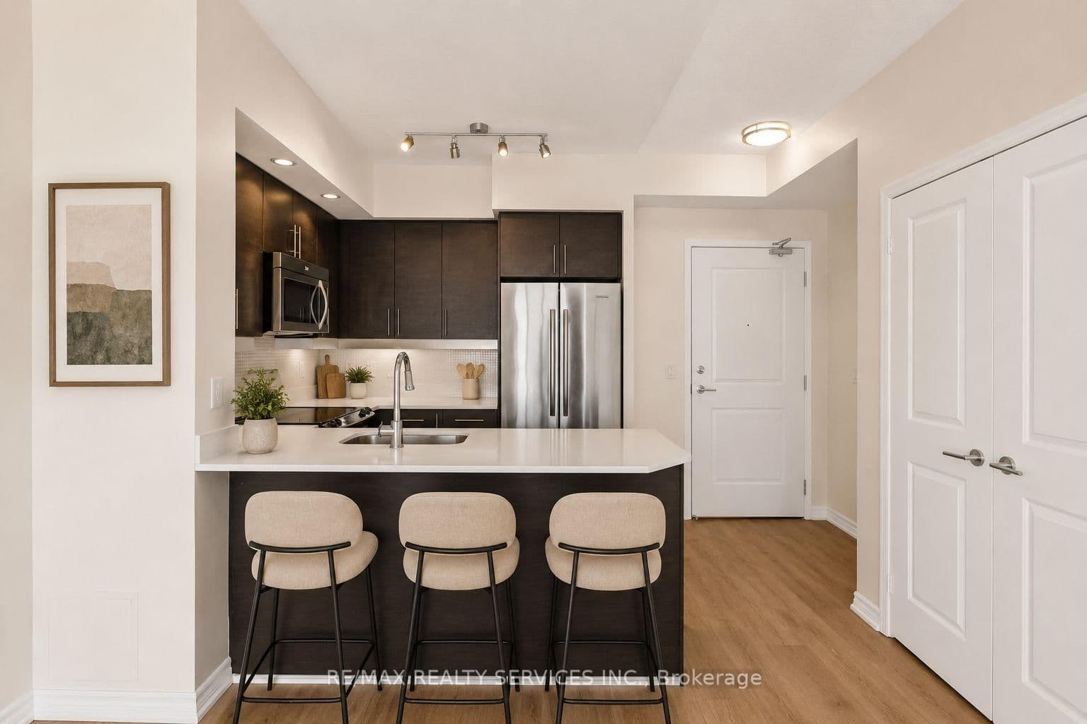85 East Liberty Street, Unit 1802 thumbnail 8