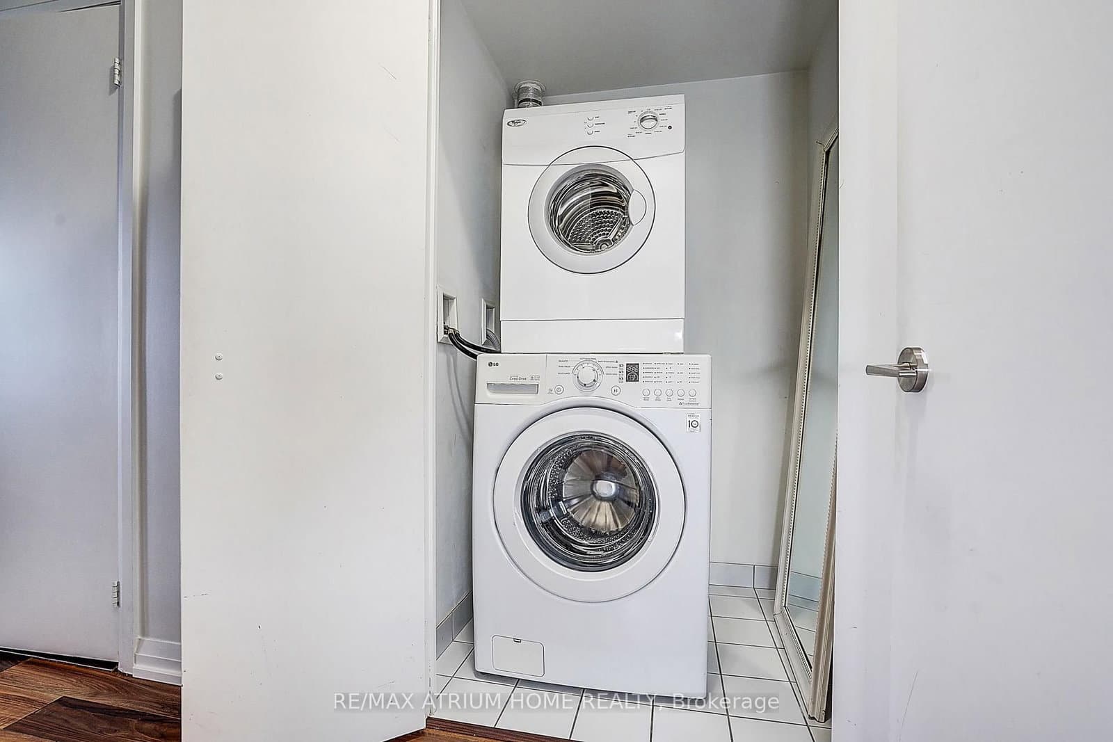 55 Ann O'reilly Road, Unit 810 thumbnail 27
