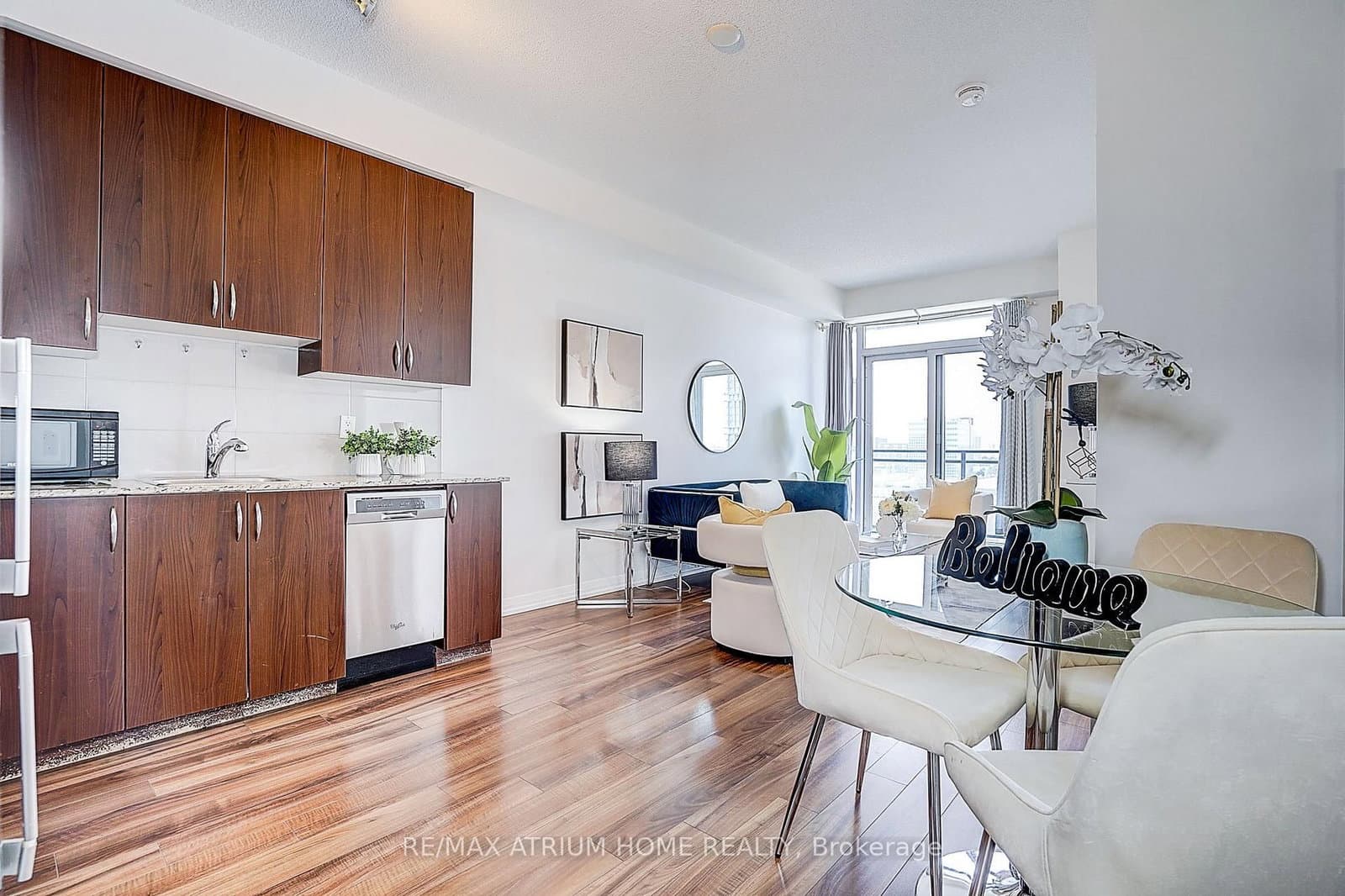55 Ann O'reilly Road, Unit 810 thumbnail 6