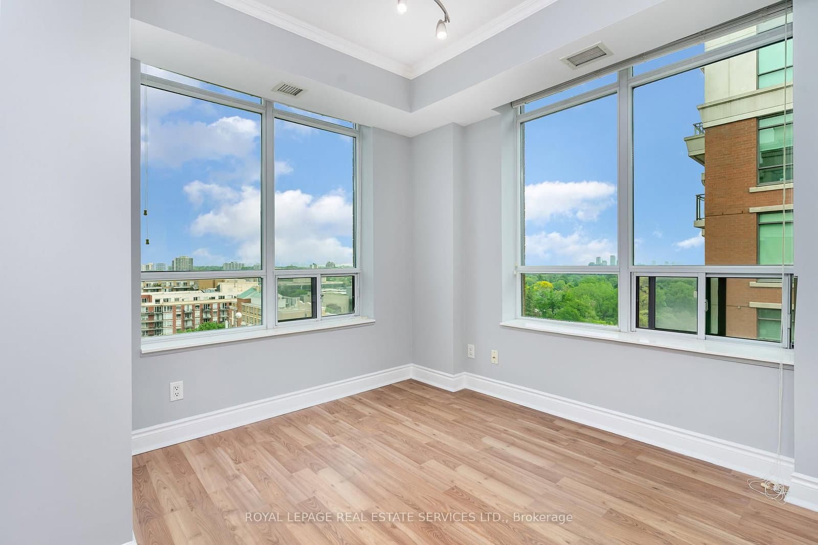 319 Merton Street E, Unit 1216 thumbnail 15