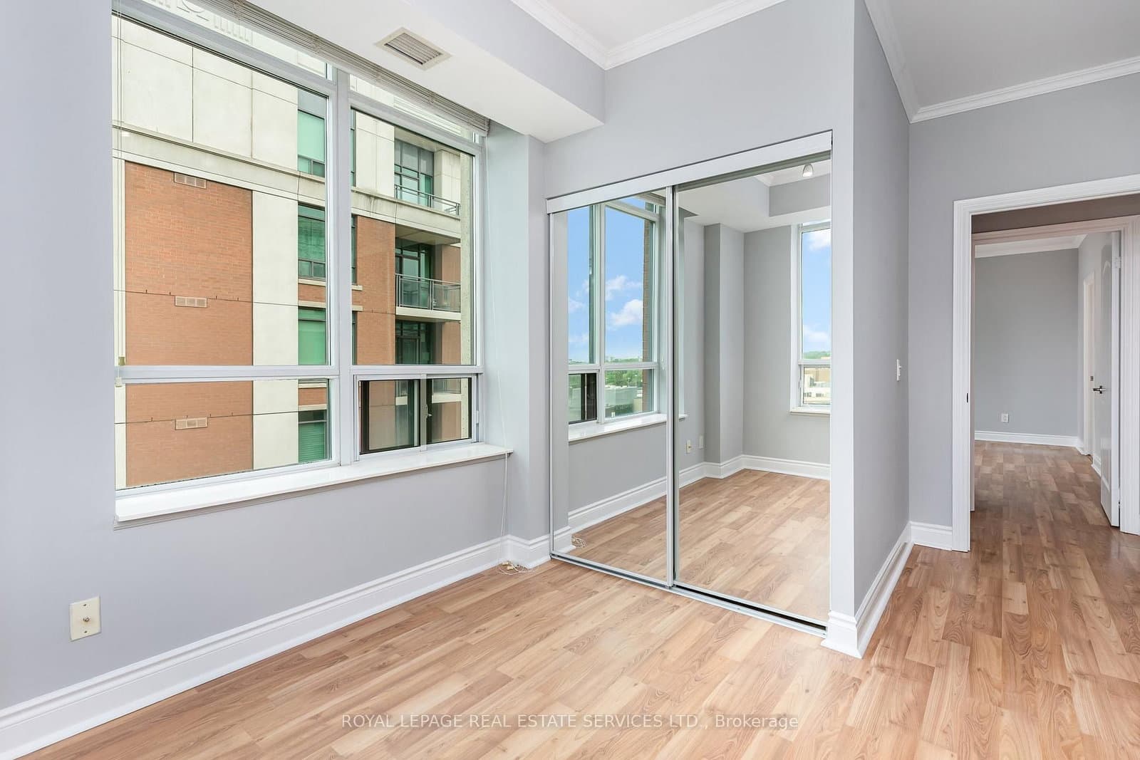 319 Merton Street E, Unit 1216 thumbnail 16