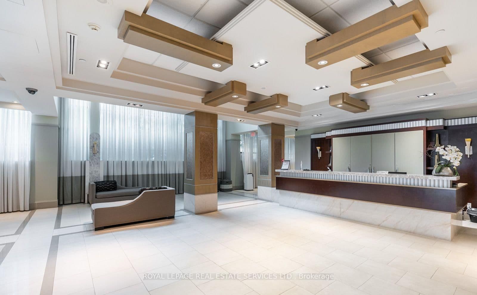 319 Merton Street E, Unit 1216 thumbnail 4