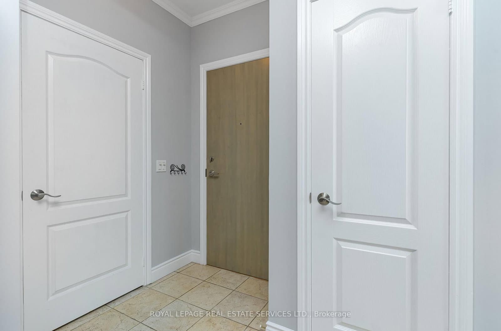 319 Merton Street E, Unit 1216 thumbnail 6