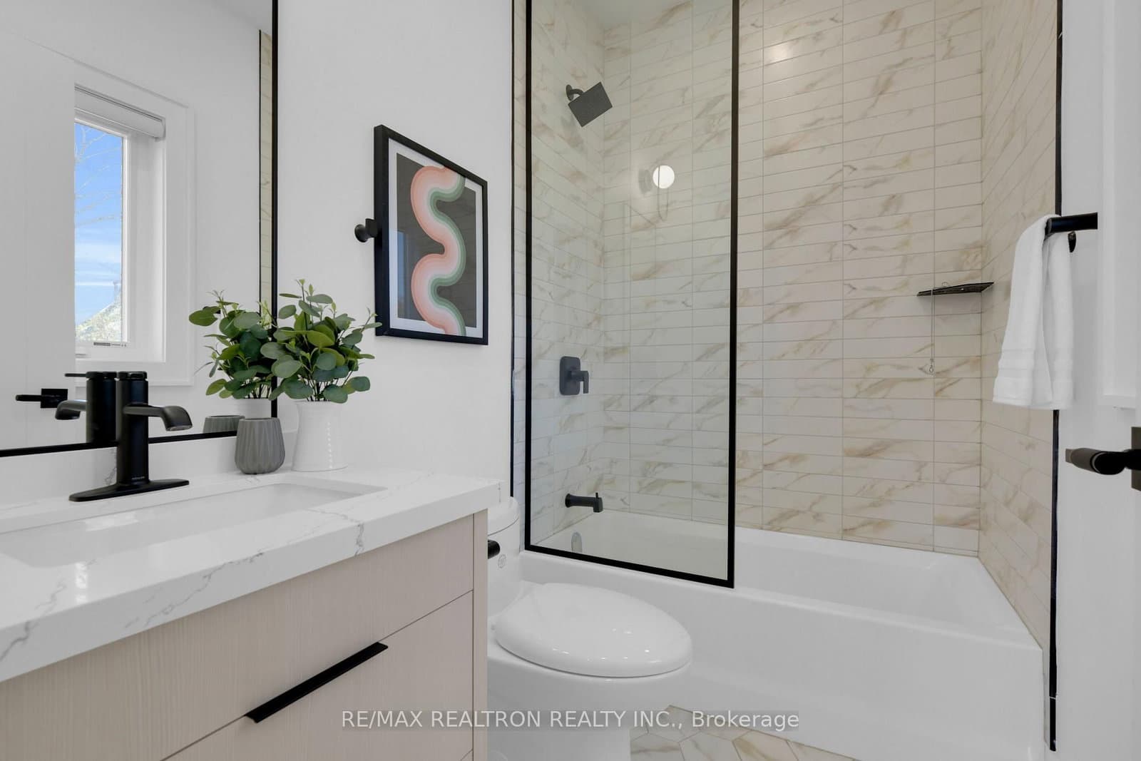 28 Ternhill Crescent thumbnail 35
