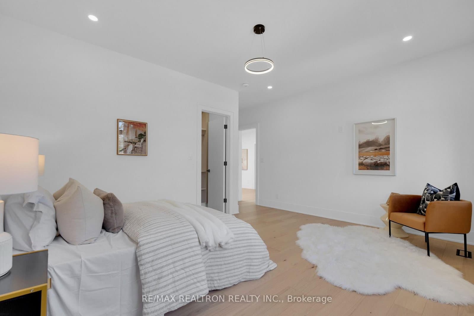 28 Ternhill Crescent thumbnail 39