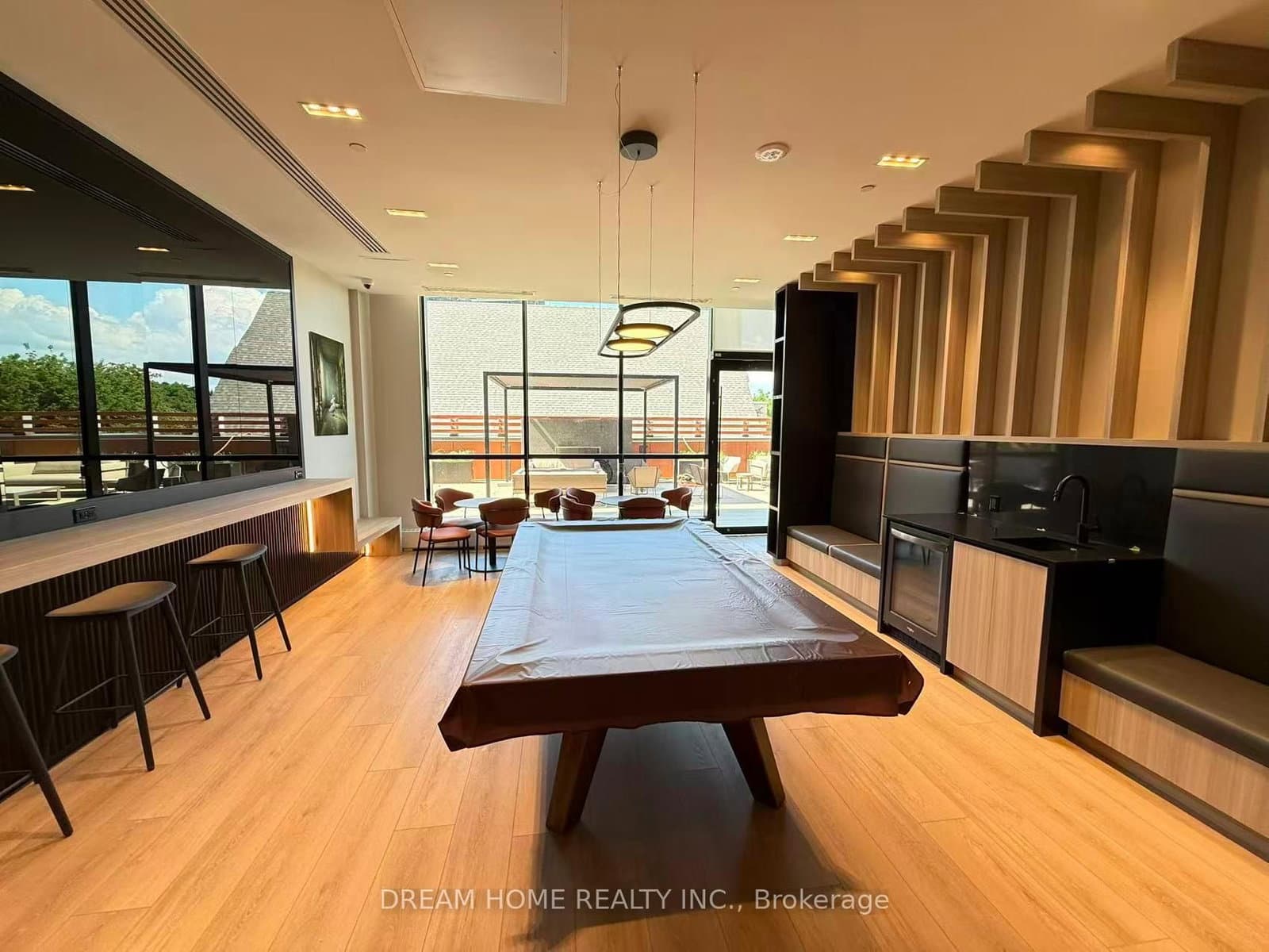 609 Sherbourne Street, Unit 1801 thumbnail 16