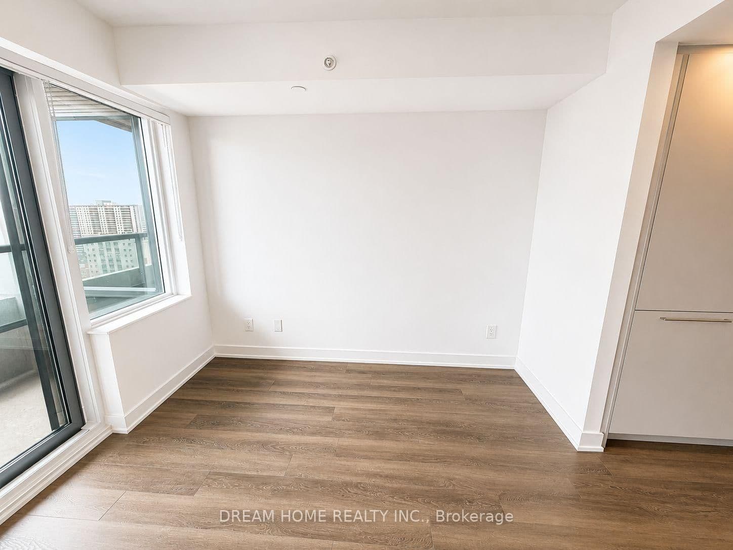 609 Sherbourne Street, Unit 1801 thumbnail 4