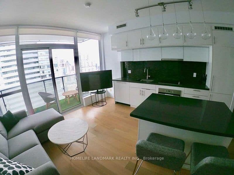 8 Mercer Street, Unit 2912 thumbnail 3