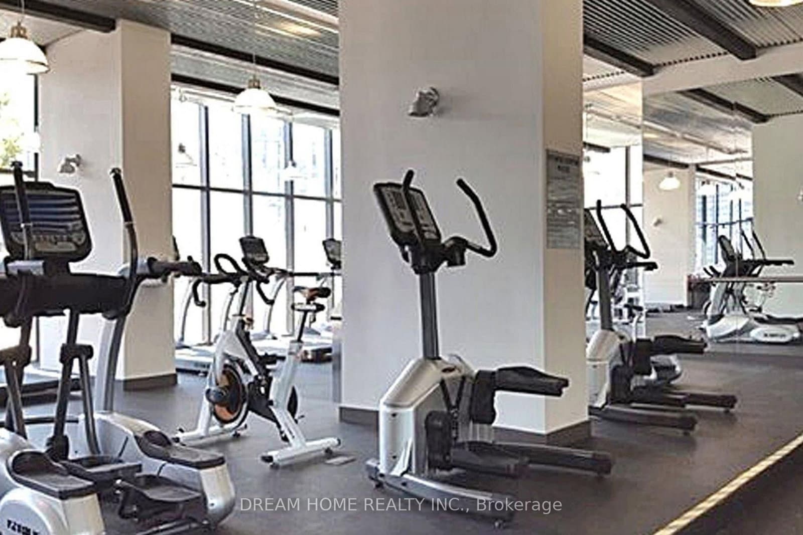 5 St Joseph Street, Unit 3801 thumbnail 18
