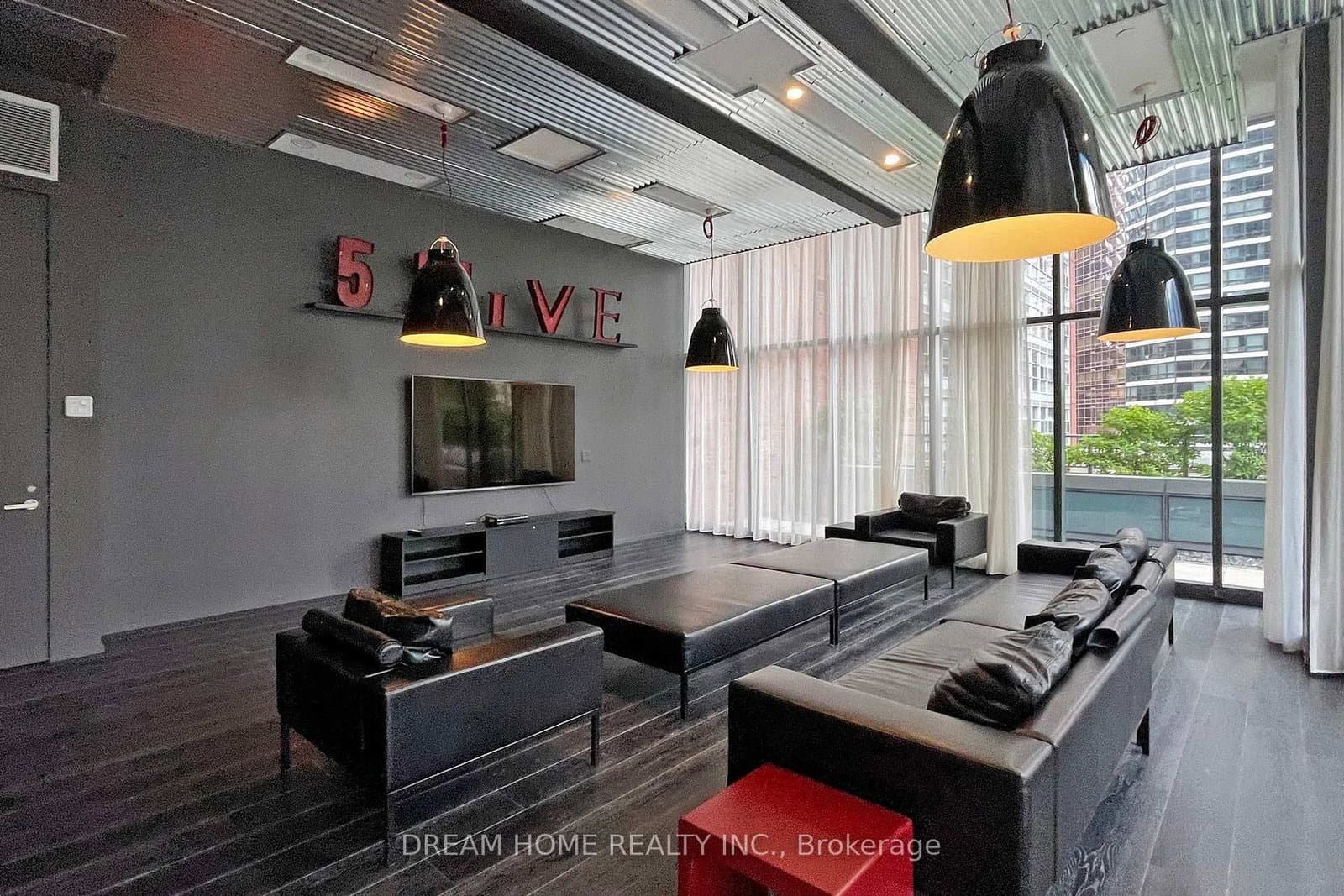 5 St Joseph Street, Unit 3801 thumbnail 20