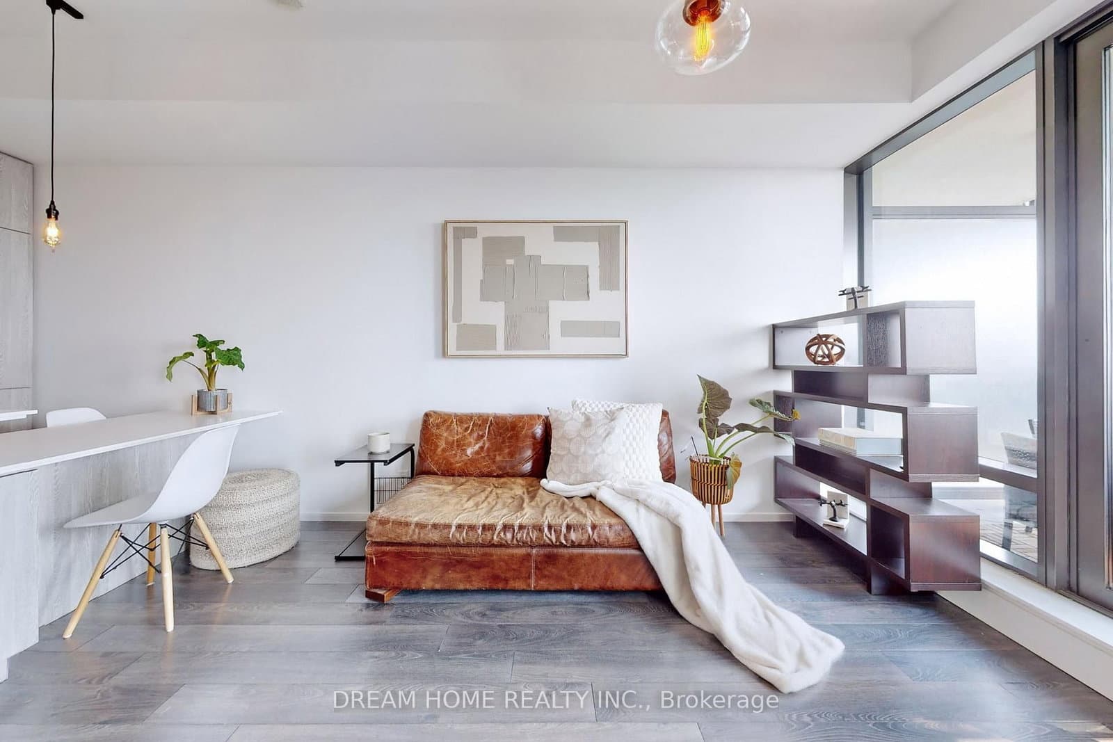5 St Joseph Street, Unit 3801 thumbnail 4