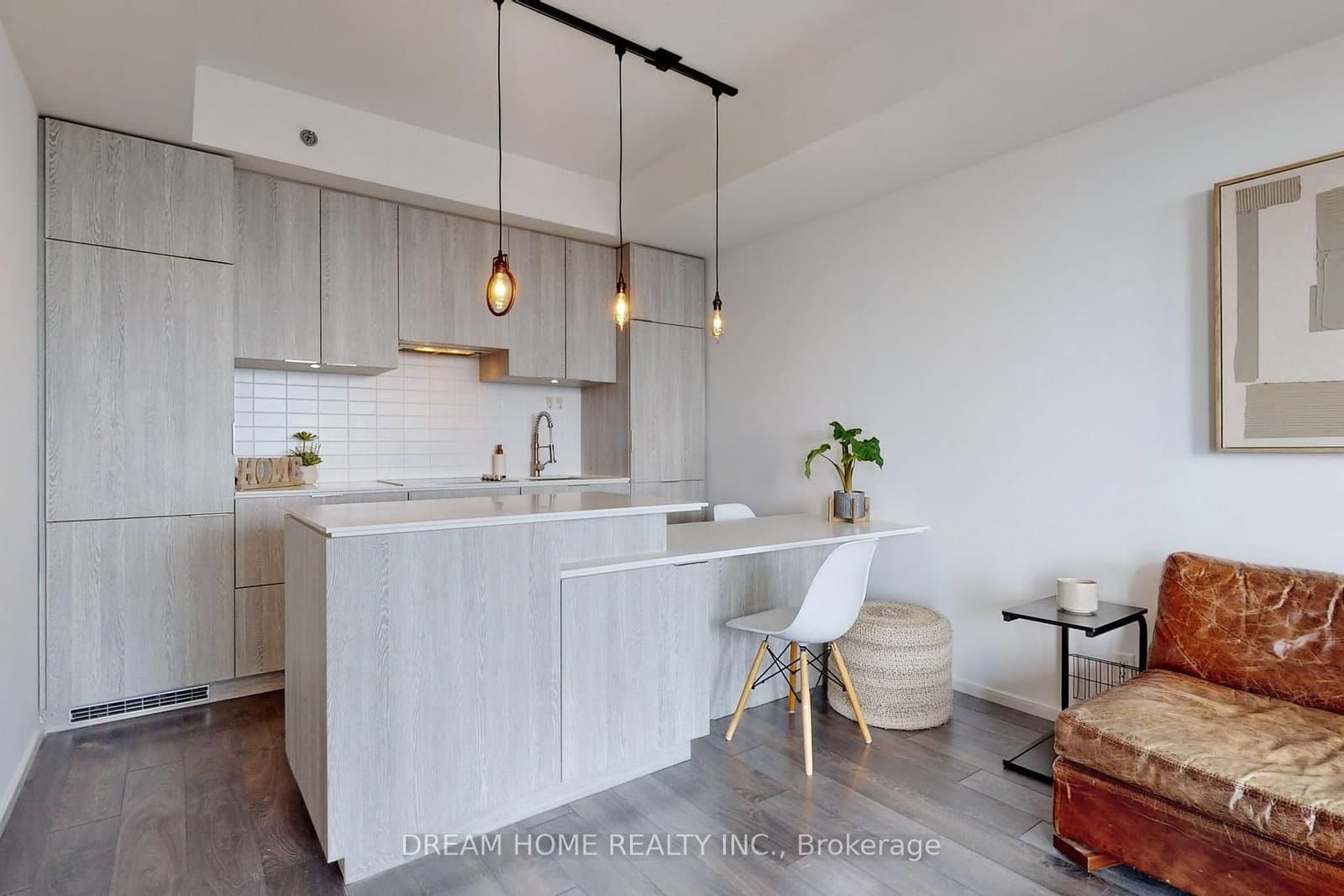5 St Joseph Street, Unit 3801 thumbnail 6