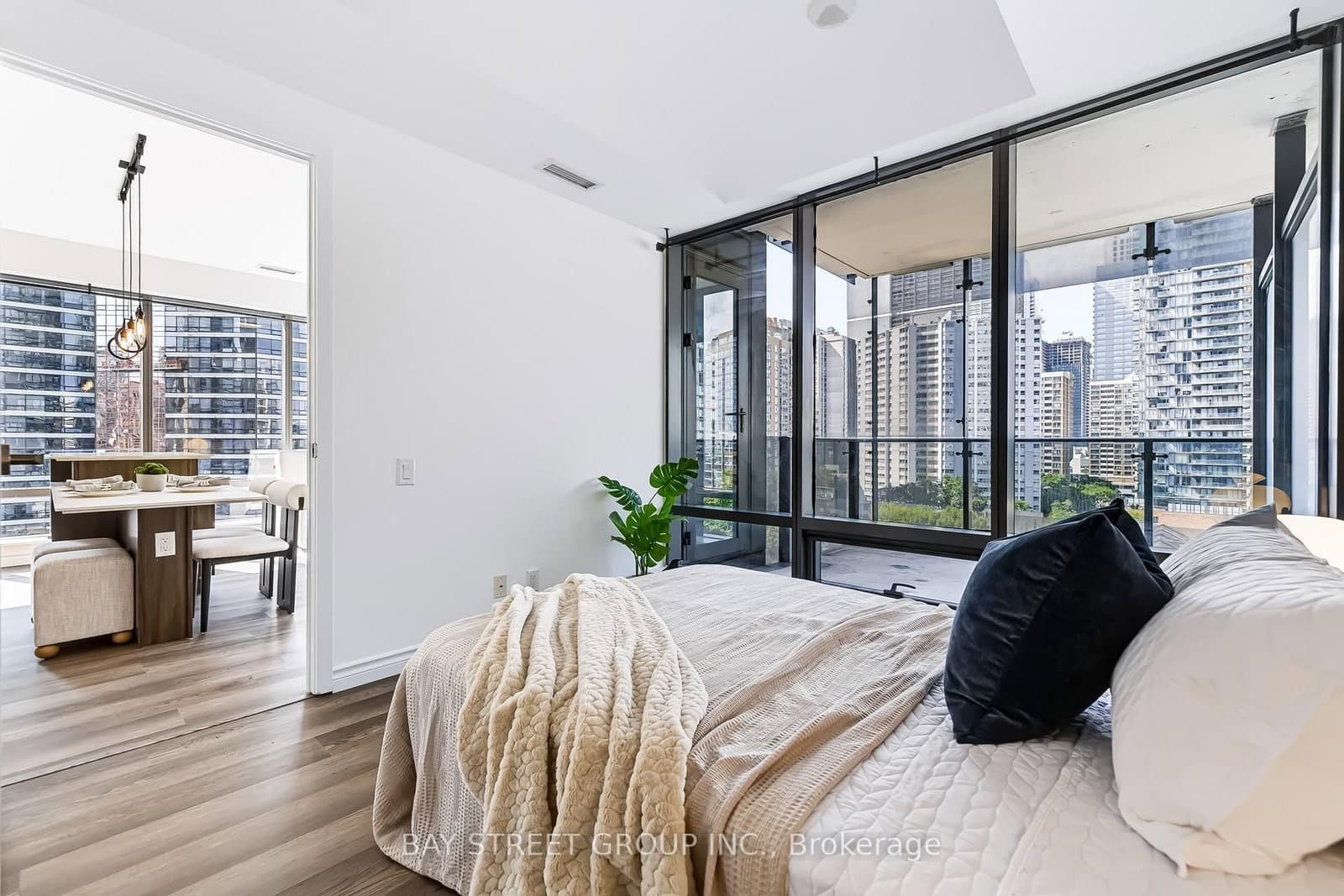 5 St Joseph Street, Unit 908 thumbnail 17