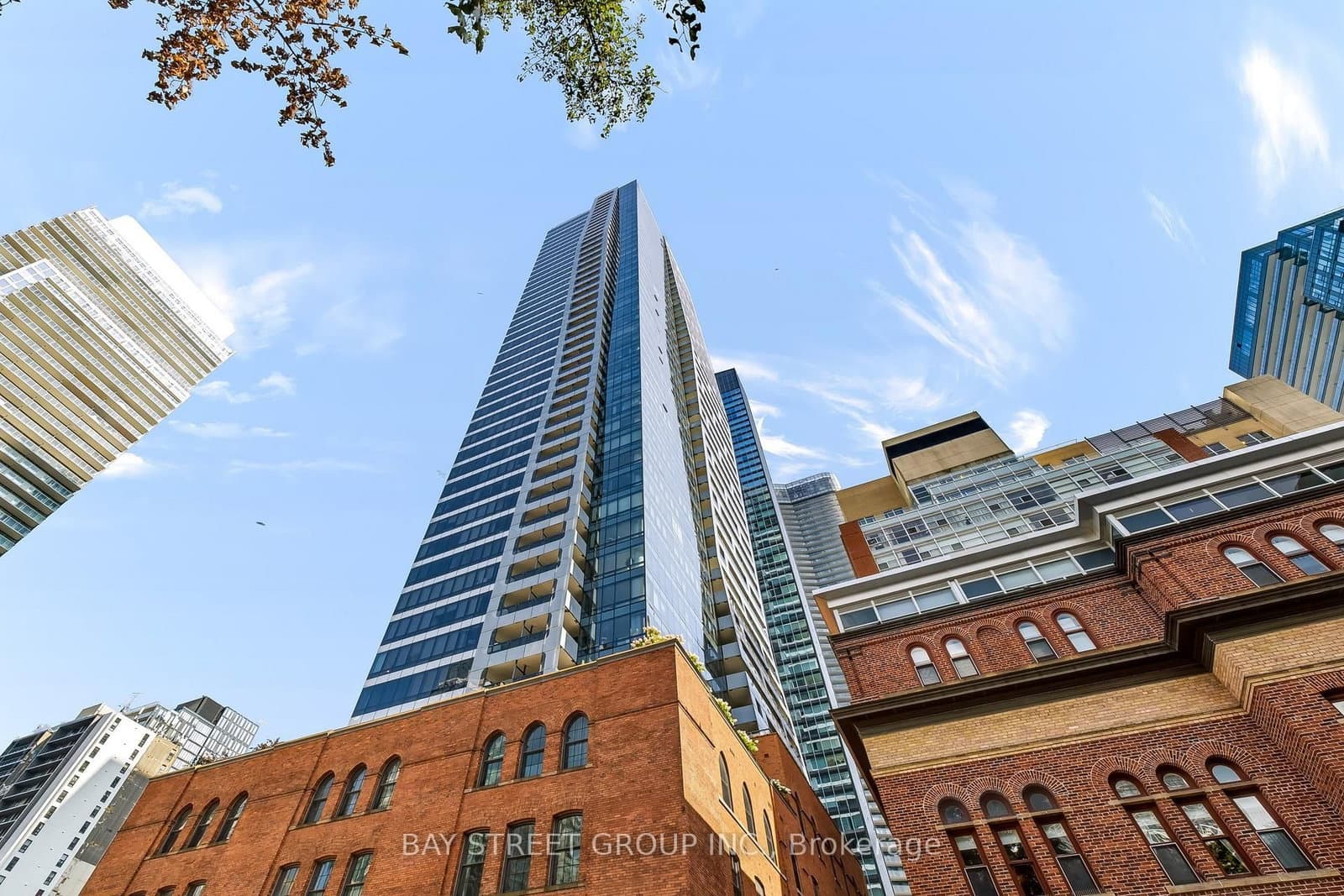 5 St Joseph Street, Unit 908 thumbnail 2