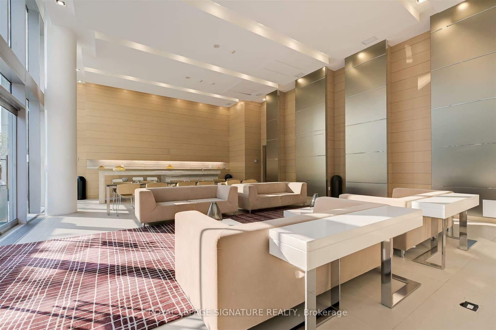 29 Queens Quay E, Unit 424 thumbnail 16