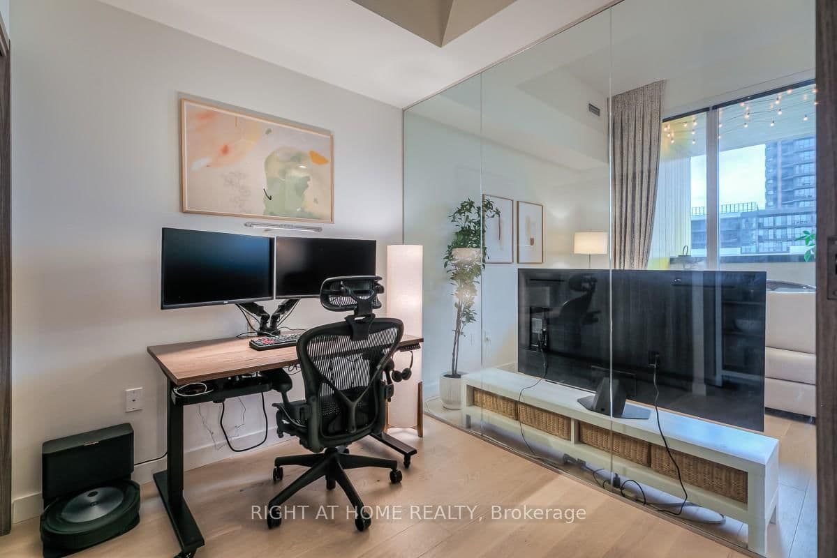 95 McMahon Drive, Unit 511 thumbnail 12