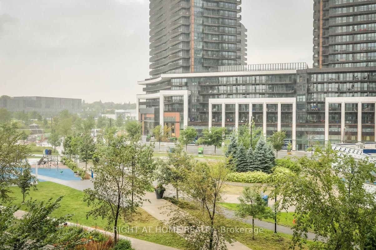 95 McMahon Drive, Unit 511 thumbnail 20