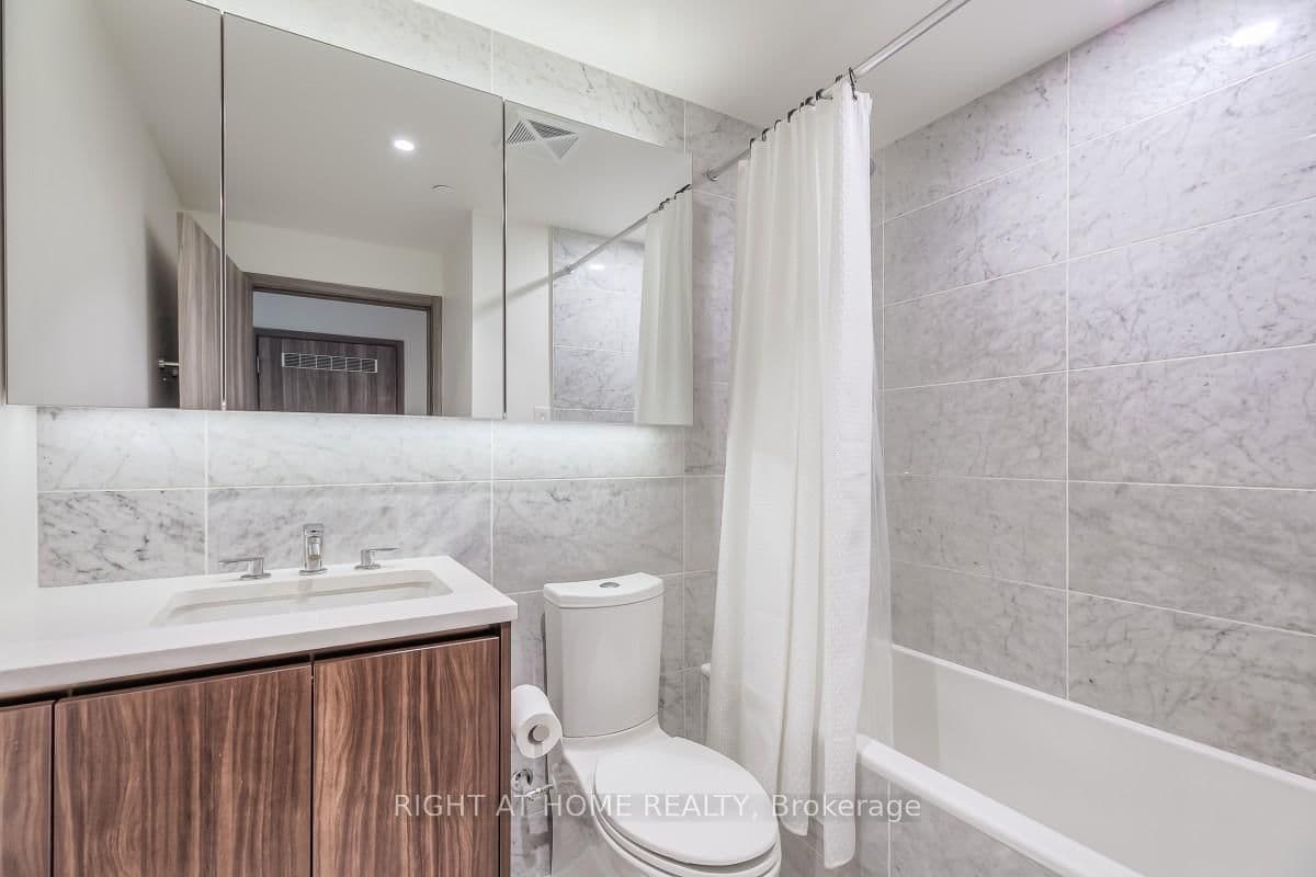 95 McMahon Drive, Unit 511 thumbnail 29