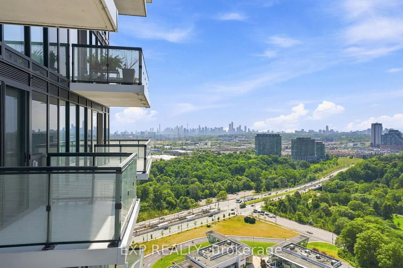 30 Inn On The Park Drive, Unit 2301 thumbnail 23
