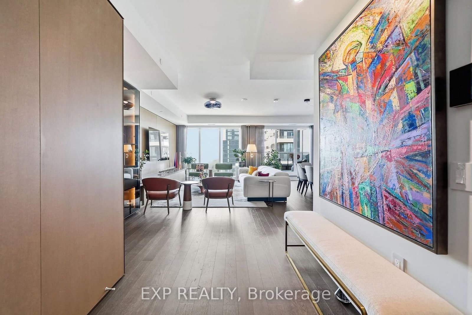 30 Inn On The Park Drive, Unit 2301 thumbnail 3