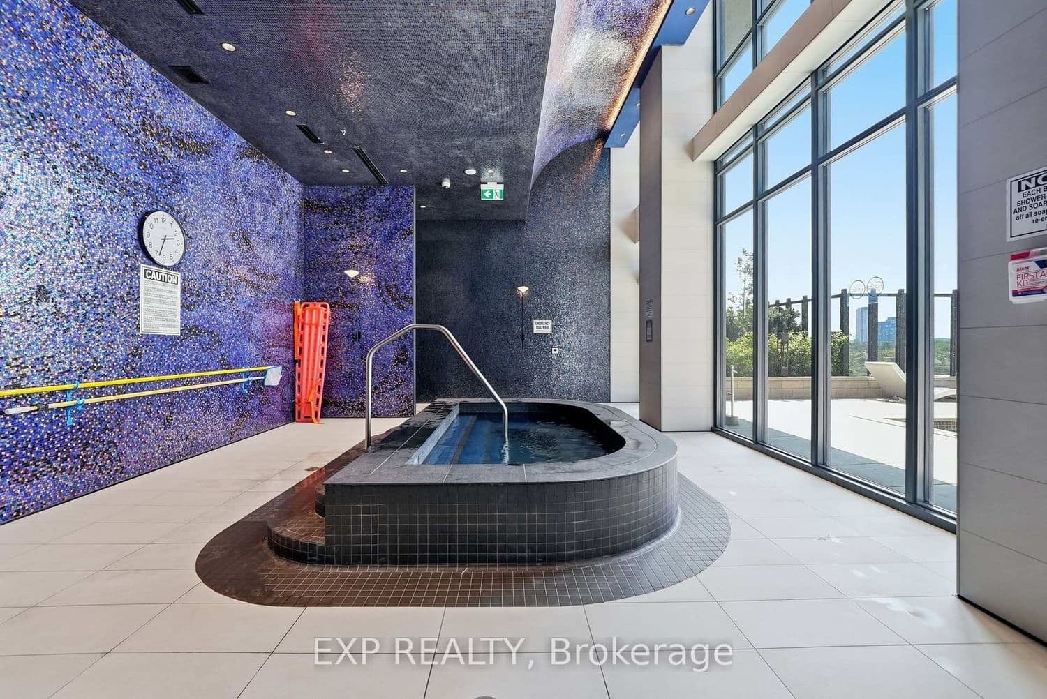 30 Inn On The Park Drive, Unit 2301 thumbnail 30