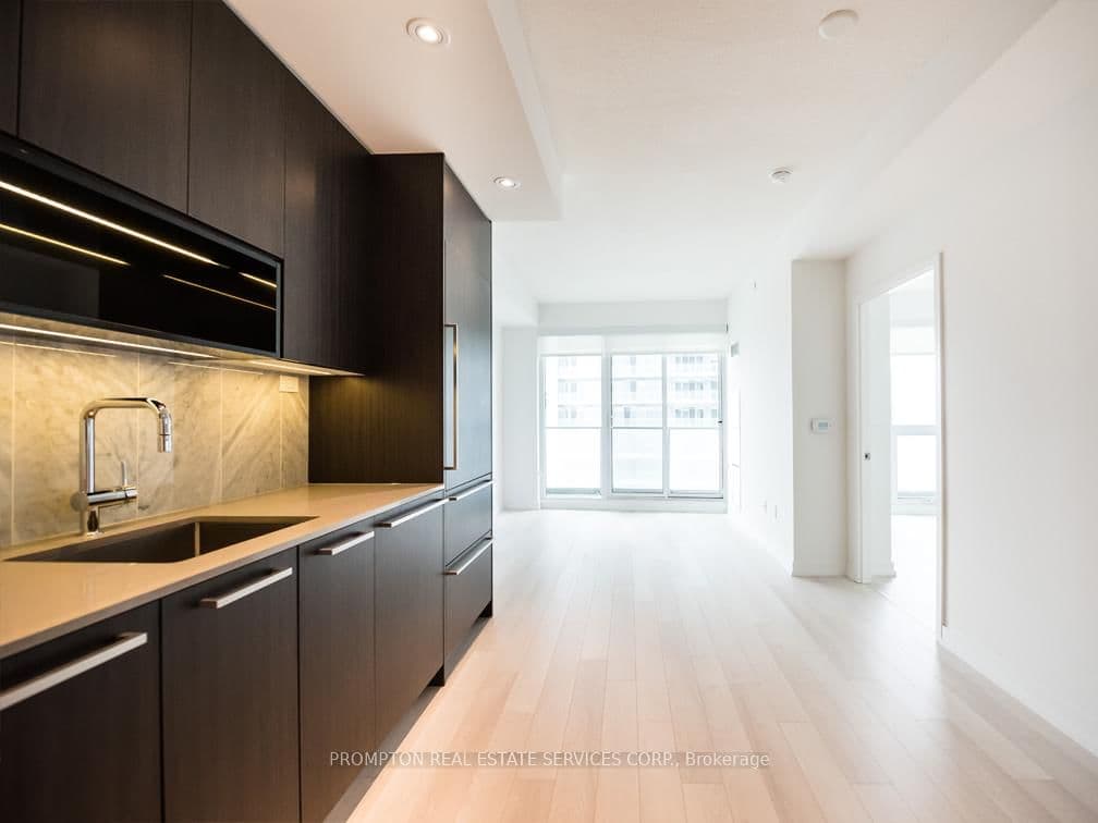117 Mcmahon Drive, Unit Sph05 thumbnail 3