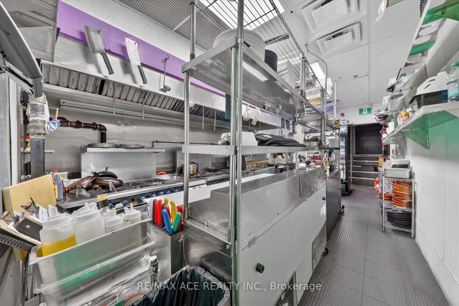 502 Queen Street W thumbnail 20