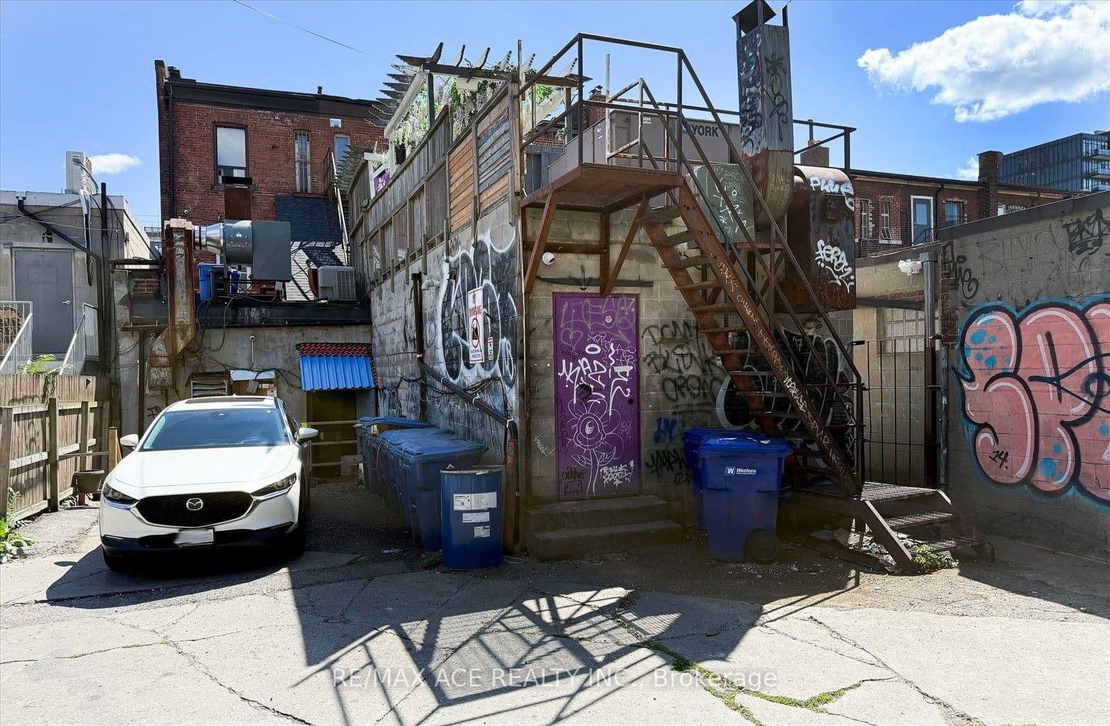 502 Queen Street W thumbnail 50