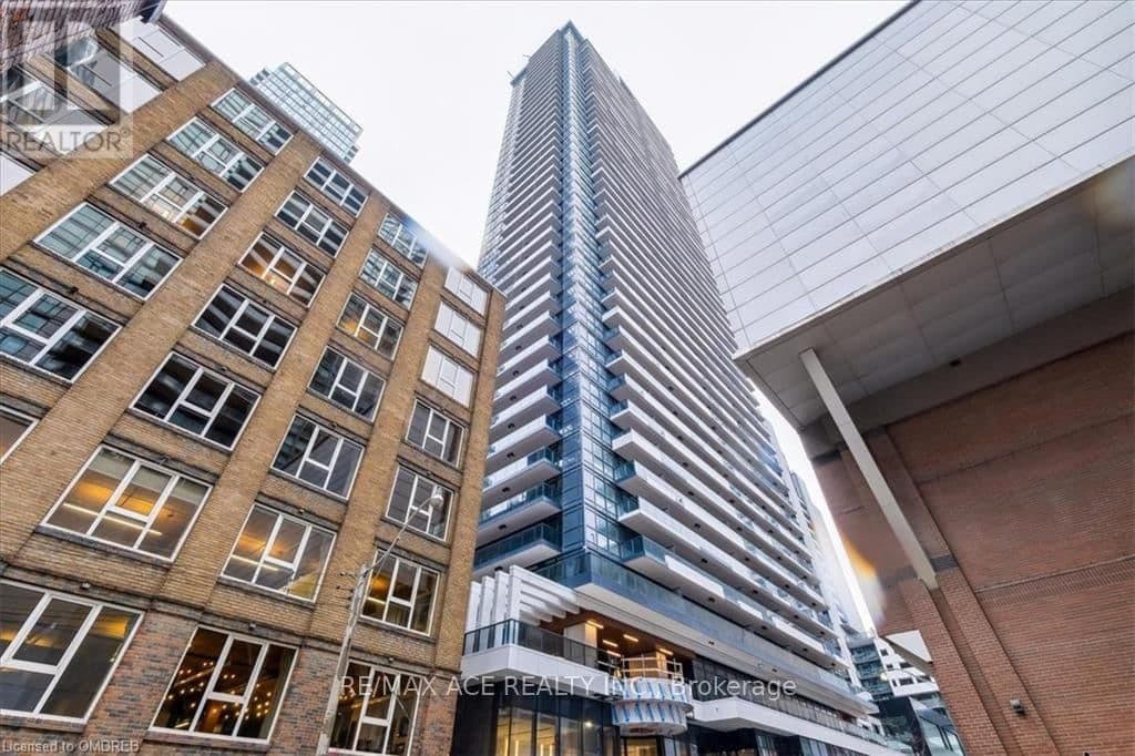38 Widmer Street, Unit 4011 thumbnail 2