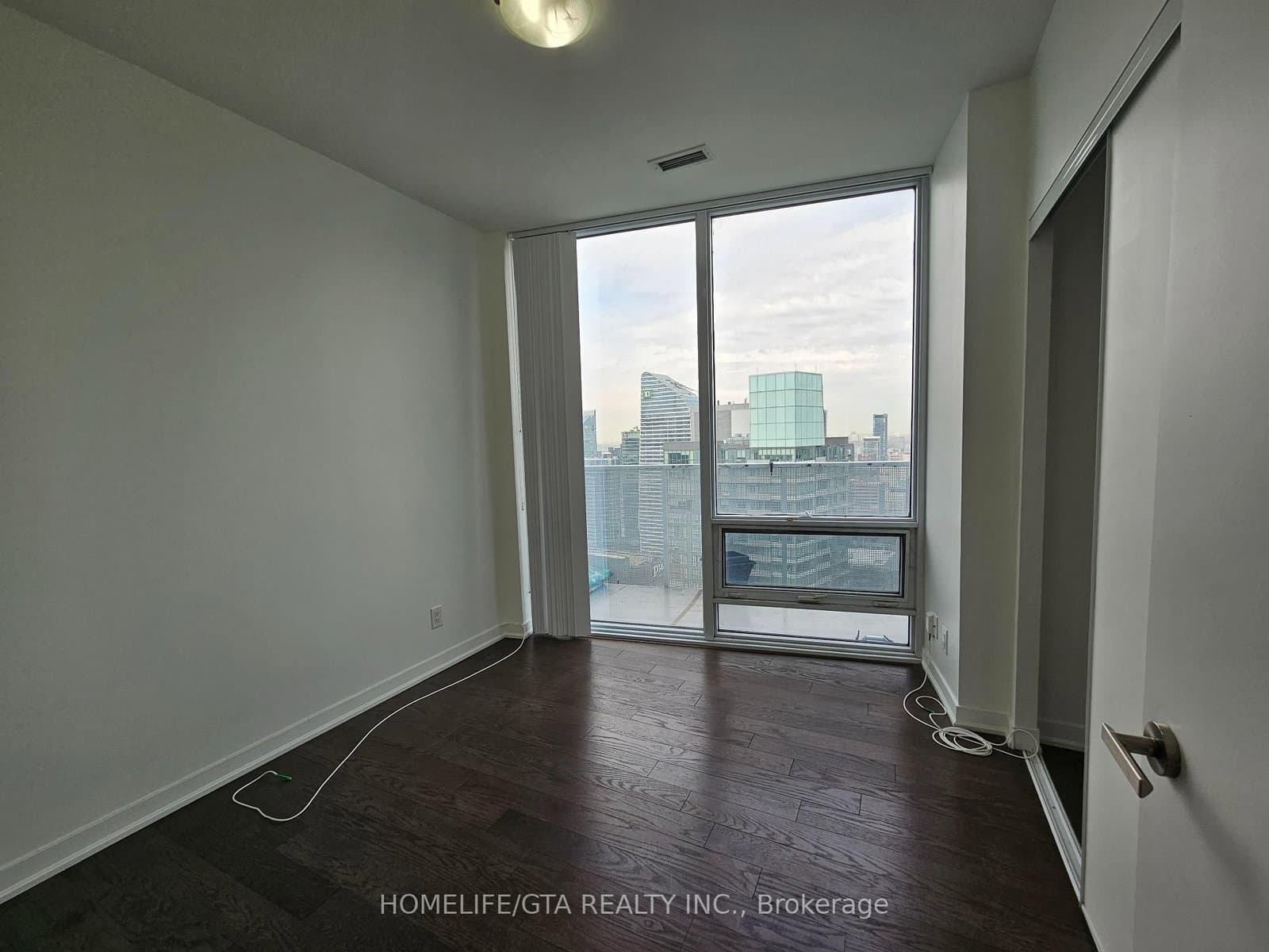 100 Harbour Street, Unit 5904 thumbnail 7