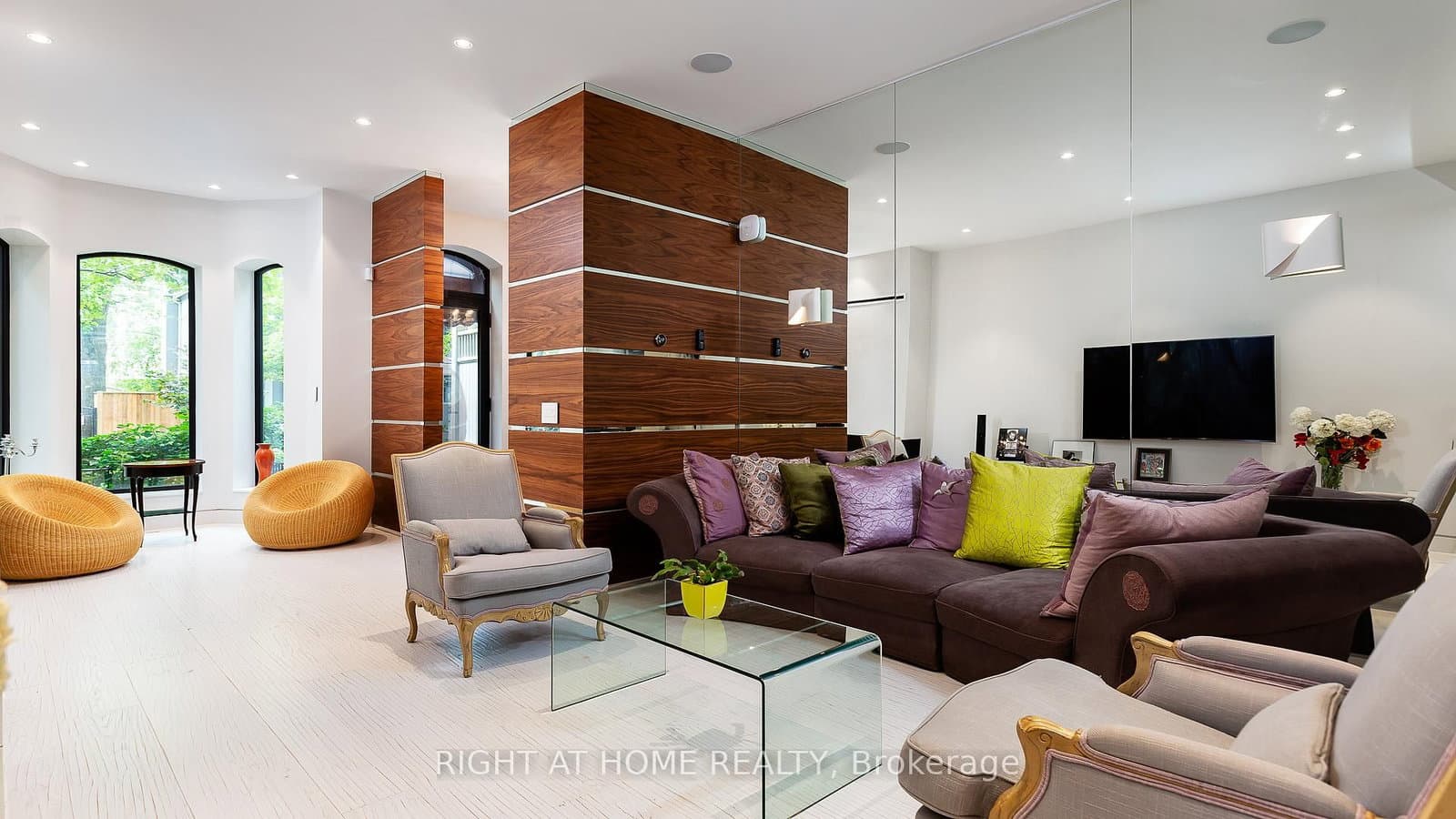53 Hazelton Avenue thumbnail 12