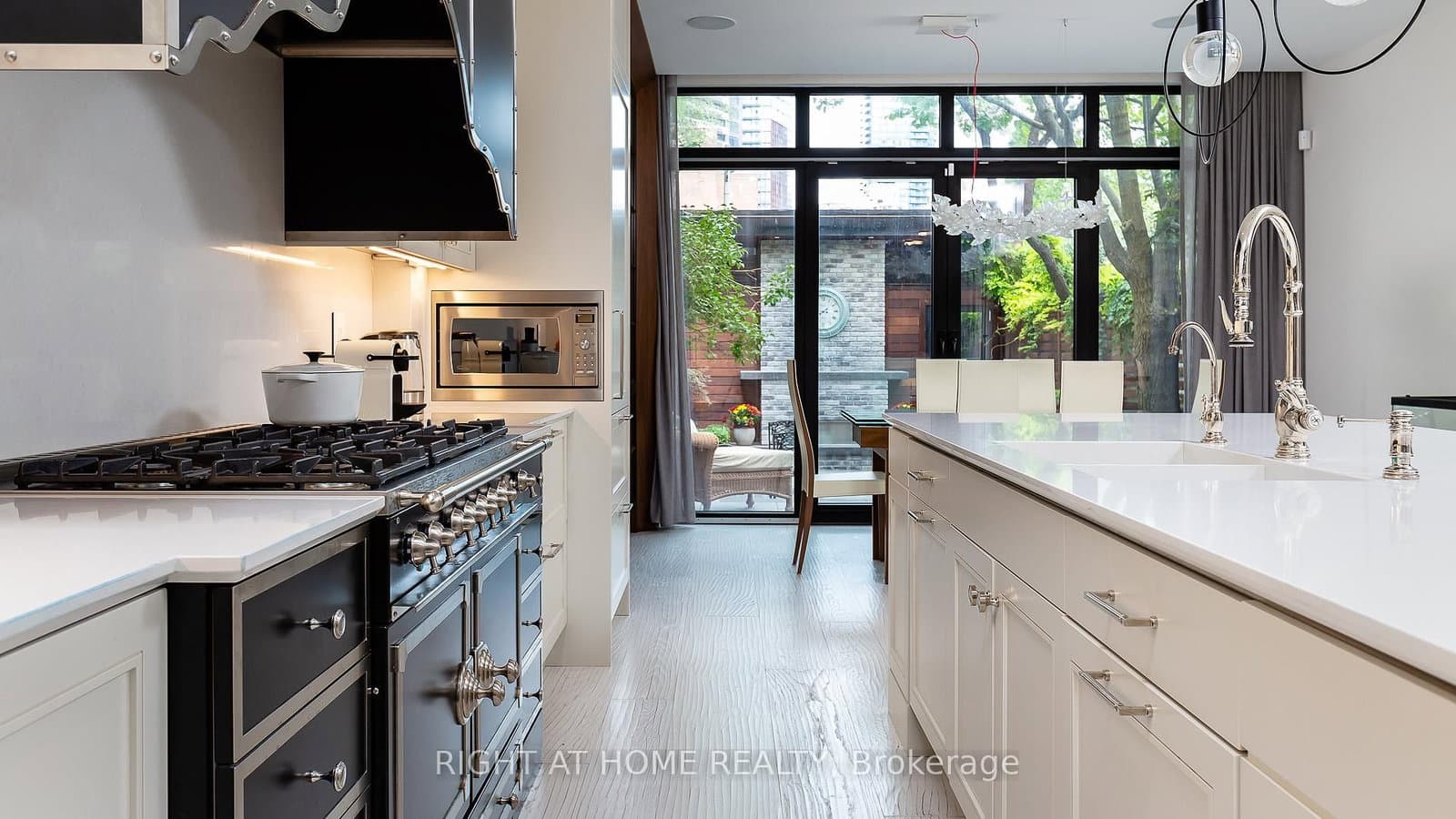 53 Hazelton Avenue thumbnail 18