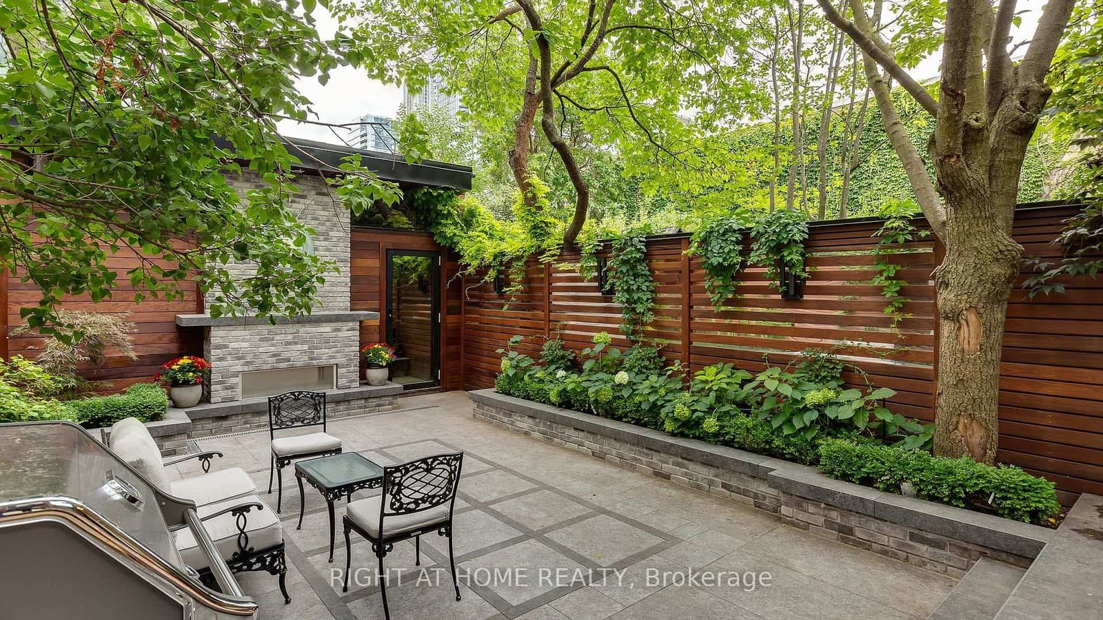 53 Hazelton Avenue thumbnail 44