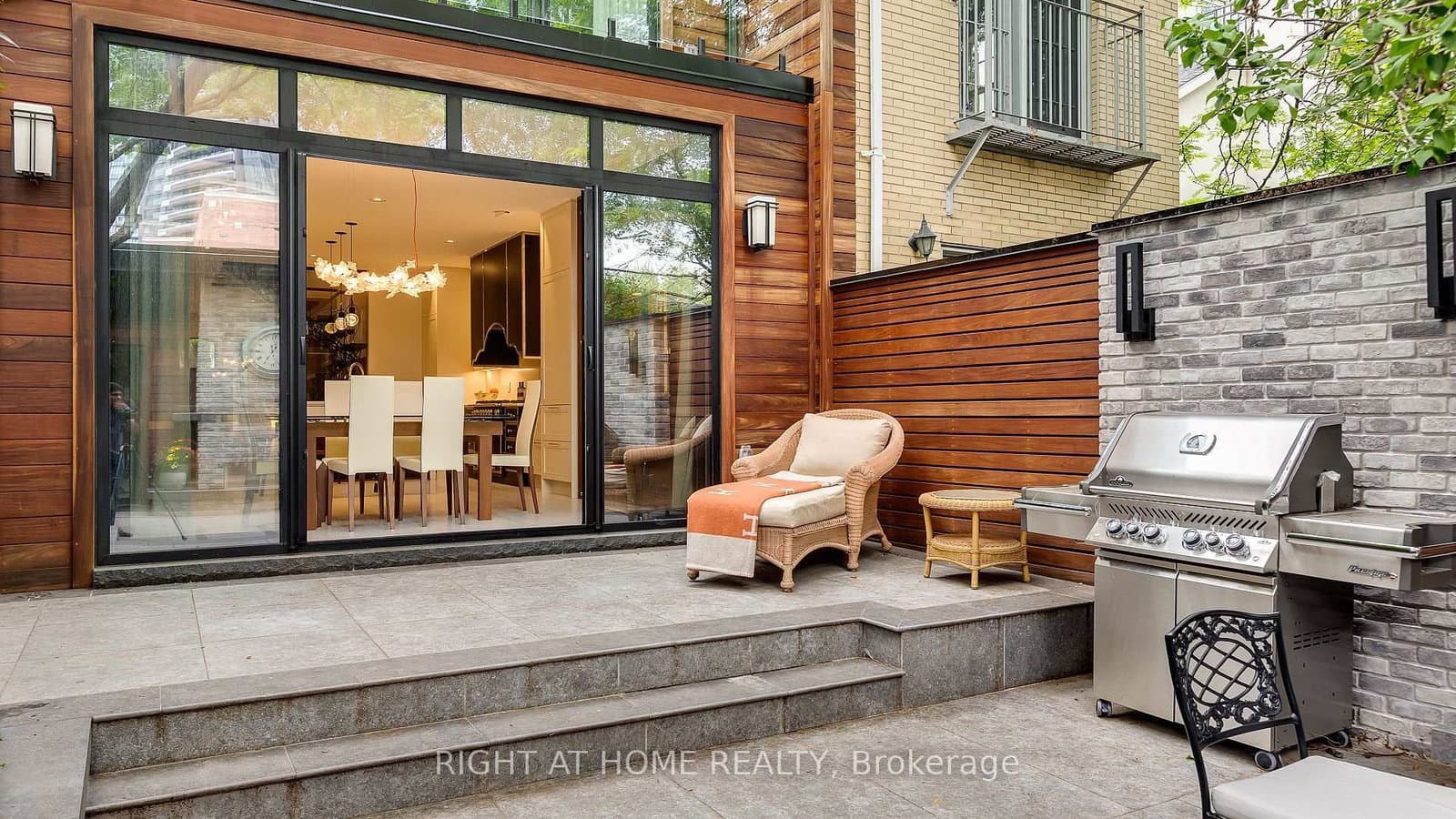 53 Hazelton Avenue thumbnail 47
