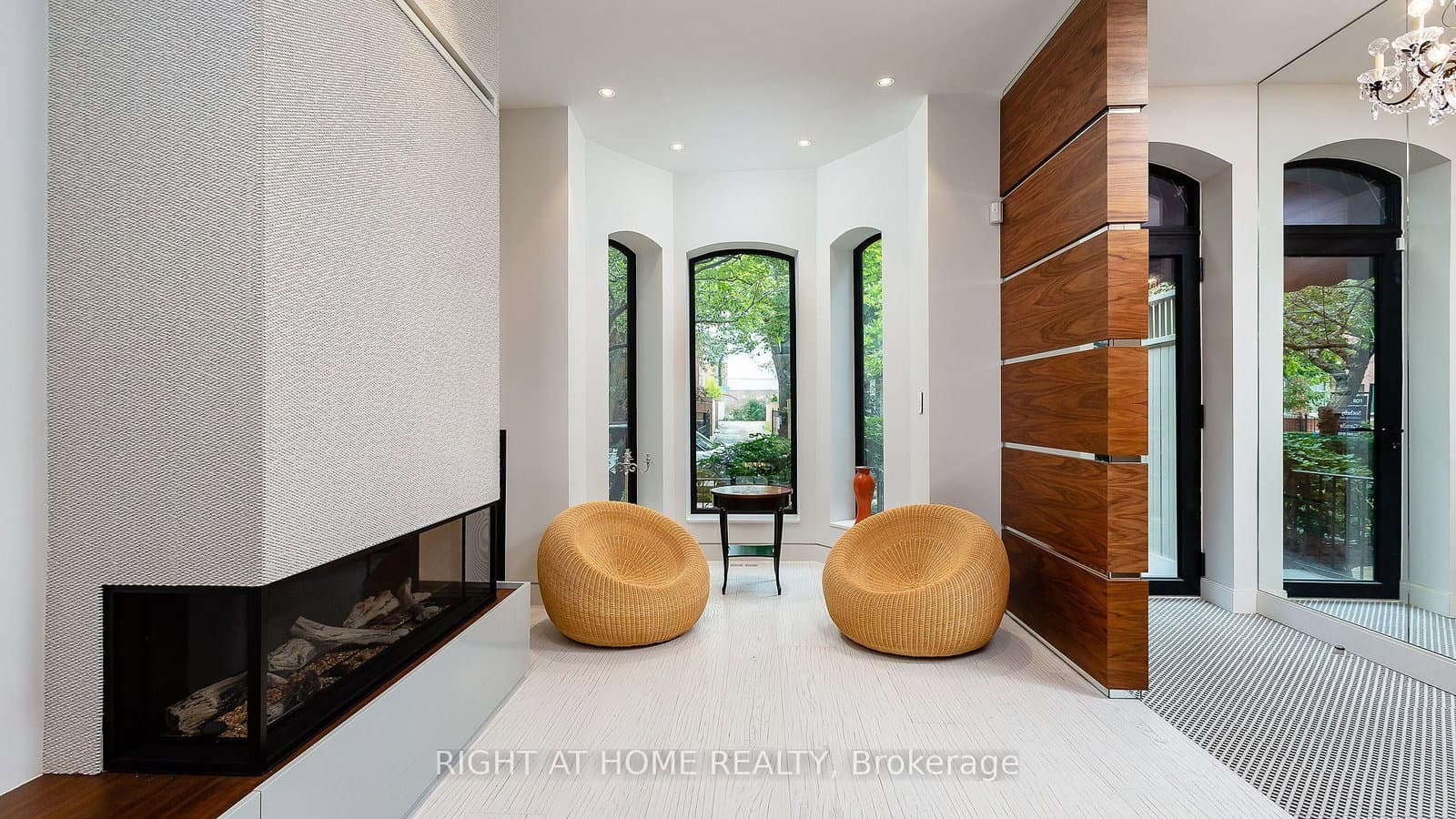 53 Hazelton Avenue thumbnail 9