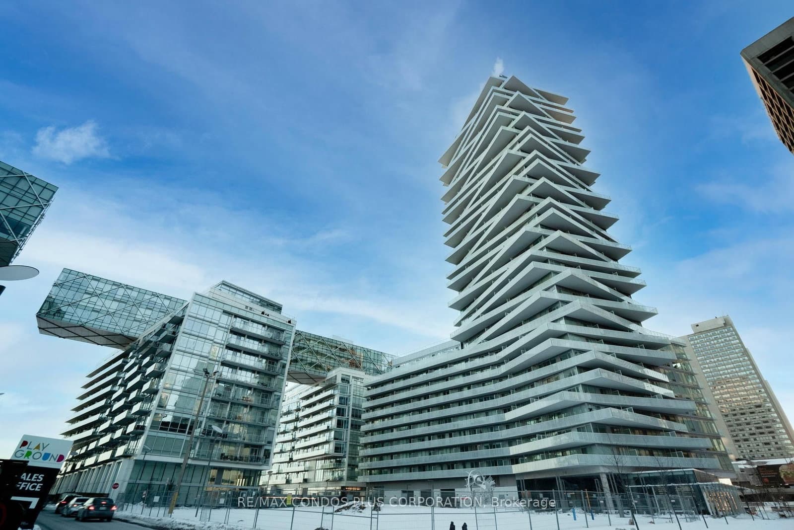 15 Queens Quay E, Unit 703