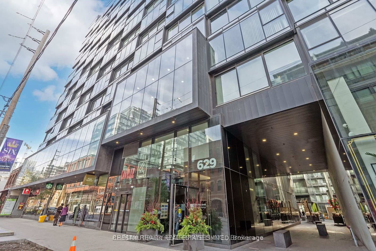 629 King Street W, Unit 326