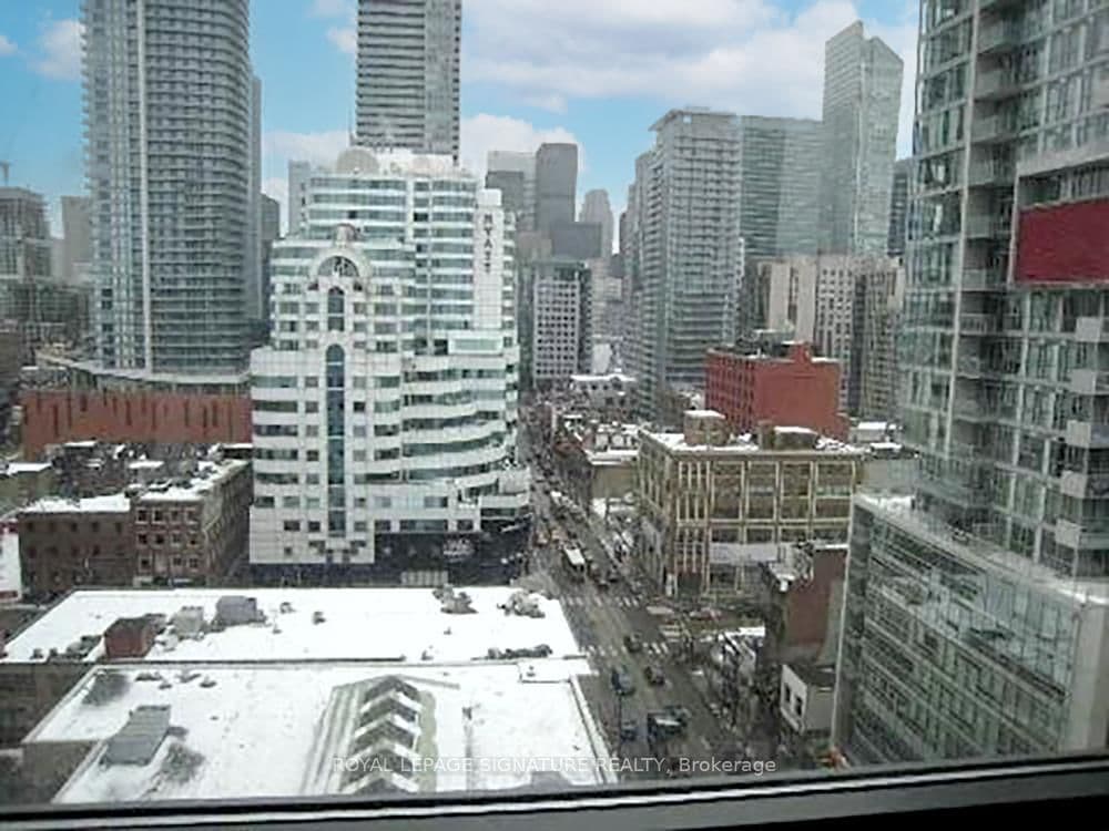 8 Charlotte Street, Unit 1306